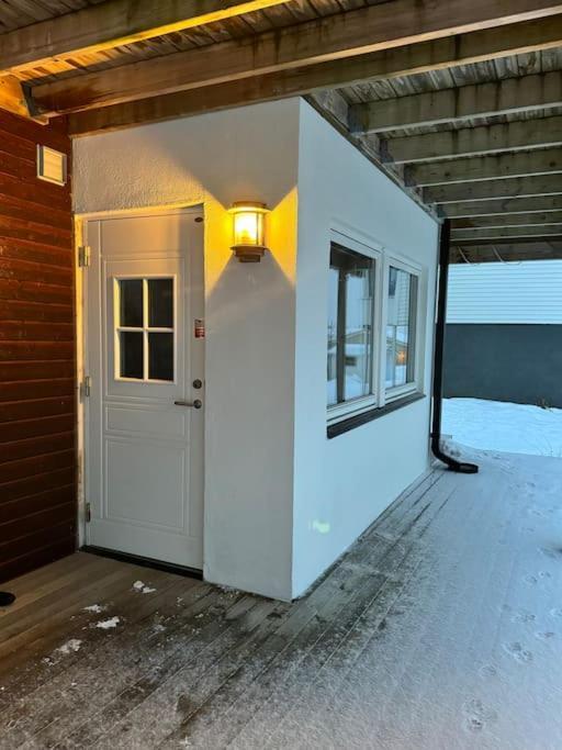 Sentralt I Med Parkering, Egen Inngang Appartamento Tromsø